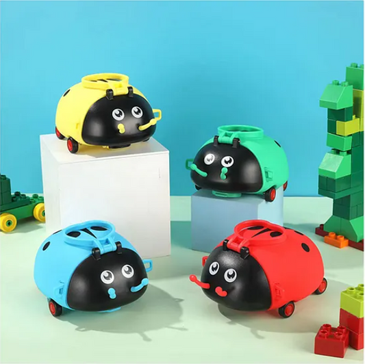 Bug Shaped Water Bottle for Kids 550 ML Leak-Proof Water Bottle with Moving Wheels, Straps And Sipper